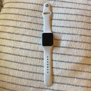 Apple Watch Series 3 38mm White Sport Band